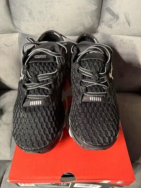 Under Armor Speedform Gemini Black Metallic Silver Charged Sneaker 7.5M/9W